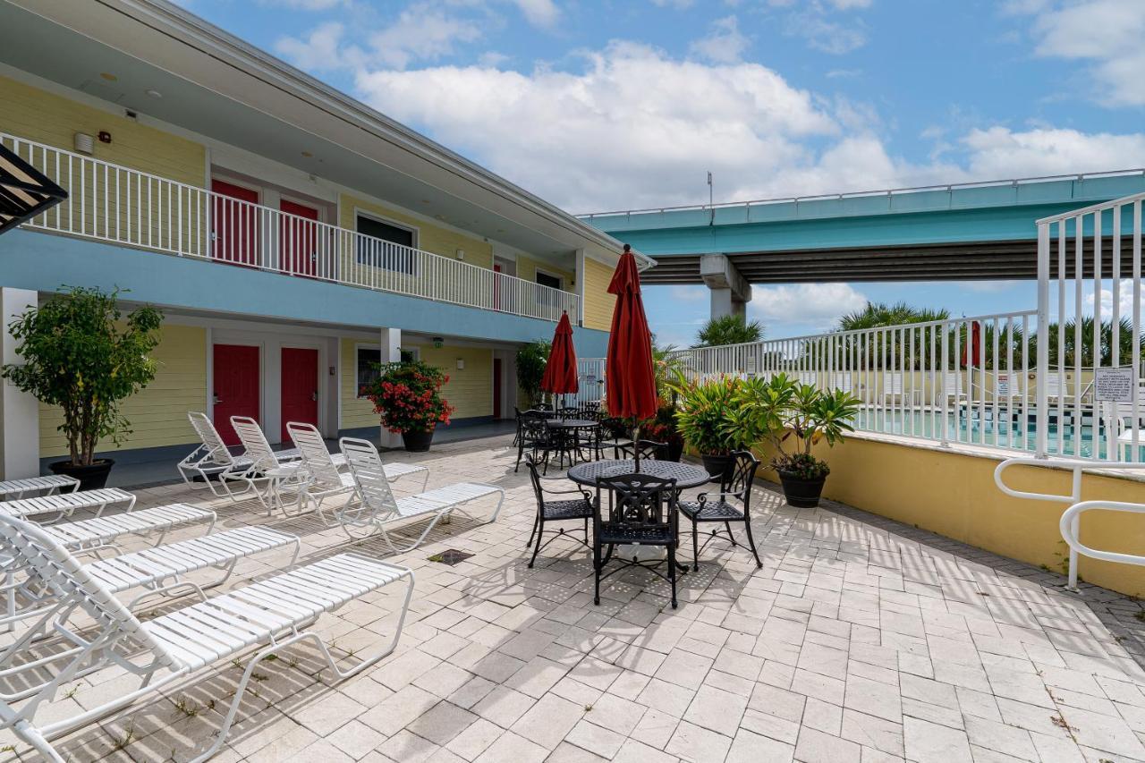 Harbour House At The Inn 316 Fort Myers Beach Exterior photo